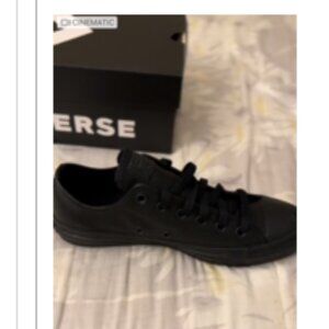 Converse  Chuck Taylor All Star Ii Low-Top Sneakers  Men size 6/Women size 8